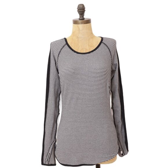 LULULEMON 2012 Reversibile Runder Under Long Sleeve Top 6 Pique Black White B42 - Picture 4 of 6